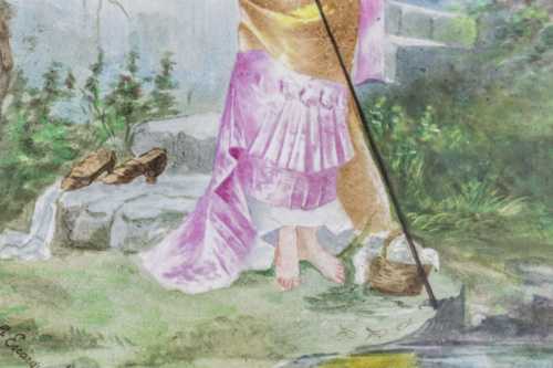 Plaque en porcelaine peinte figurant une pêcheuse, XIXe siècle – Image 5