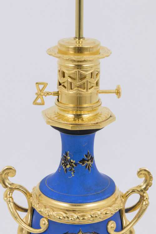 Paire de lampes en porcelaine style néoclassique, époque Napoléon III – Image 11