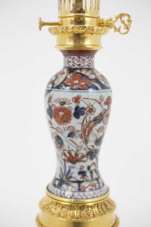 Grande lampe en porcelaine Imari et bronze doré, circa 1880 – Image 9