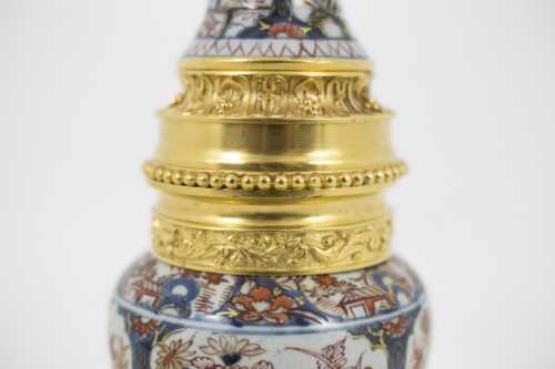 Grande lampe en porcelaine Imari et bronze doré, circa 1880 – Image 4