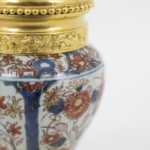 Grande lampe en porcelaine Imari et bronze doré, circa 1880 – Image 6