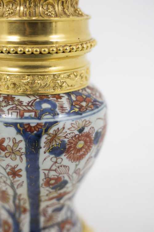 Grande lampe en porcelaine Imari et bronze doré, circa 1880 – Image 6