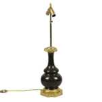 Lampe de style Louis XVI en porcelaine et bronze doré, circa 1880 – Image 3