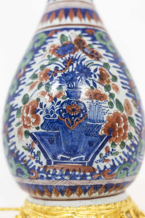 Paire de lampes en faïence de Delft et bronze doré, circa 1880 – Image 3