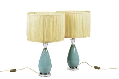 Paire de lampes en porcelaine bleue et laiton argenté, années 1970