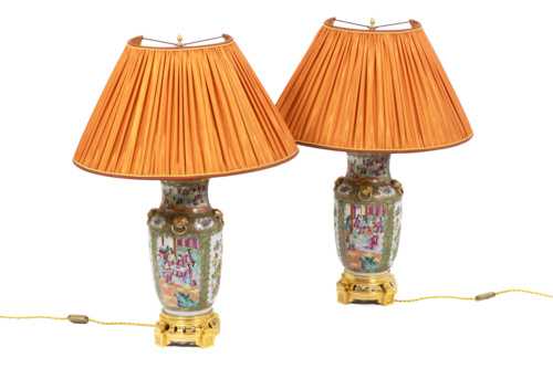 Paire de lampes en porcelaine de Canton, circa 1880