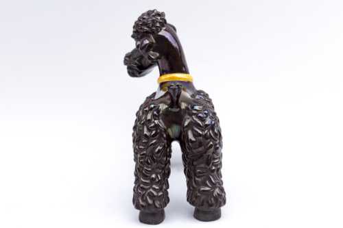 Sculpture caniche en faïence marron irisée, vers 1940 – Image 4