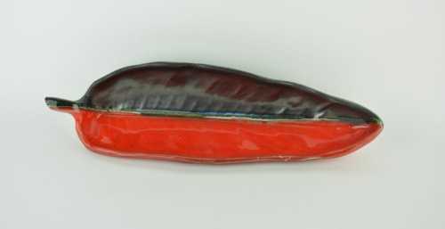 Cerenne, Grande feuille rouge et noire
