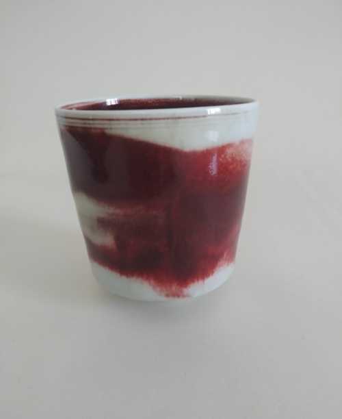 Hede Armel, vase rouge