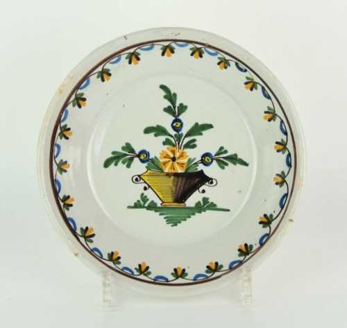 Nevers, Paire de petites assiettes ou coupelles. – Image 3