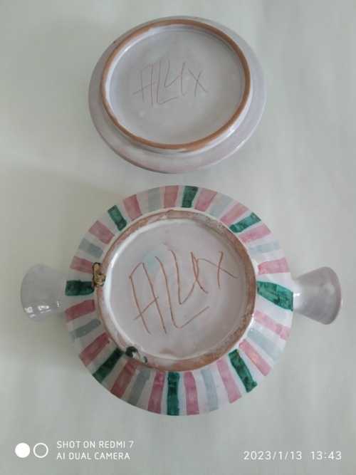 Allix , rare pot couvert – Image 2