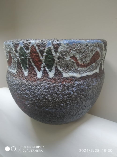 accolay, pot africaniste, décor géométrique – Image 6