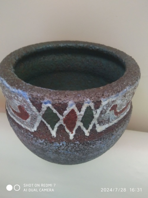 accolay, pot africaniste, décor géométrique – Image 11