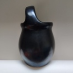 Pol Chambost , vase noir , à anse decentrée – Image 3