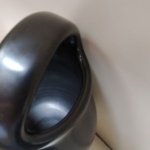 Pol Chambost , vase noir , à anse decentrée – Image 9
