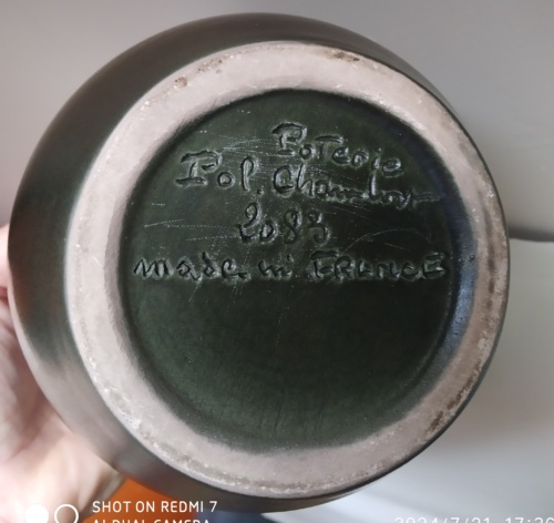 Pol Chambost , vase noir , à anse decentrée – Image 15